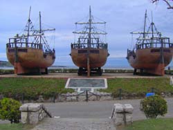 Réplicas de las tres caravelas del primer viaje de Colón